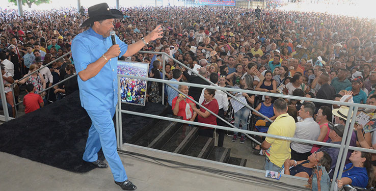 Poder de Deus é manifesto na concentração de Fortaleza